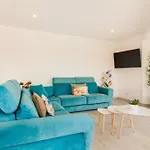 וילה Villa Bloom - Moradia Com Piscina Salgada Aquecivel No Carvoeiro קארבואירו
