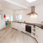 Villa Bloom - Moradia Com Piscina Salgada Aquecivel No Carvoeiro *