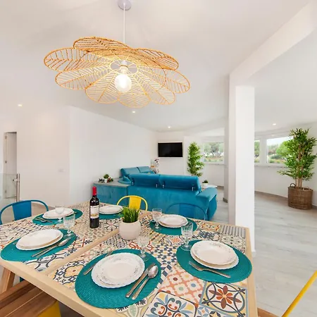 Bloom - Moradia Com Piscina Salgada Aquecível No *