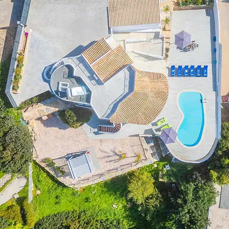 Bloom - Moradia Com Piscina Salgada Aquecivel No * Carvoeiro (Lagoa)
