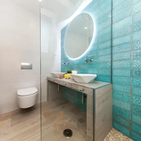 Villa Bloom - Moradia Com Piscina Salgada Aquecivel No *